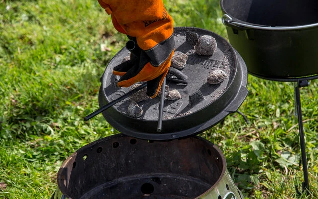 Petromax Deckelheber Für Feuertopf 2 Petromax Deckelheber Für Feuertopf – Bild 2