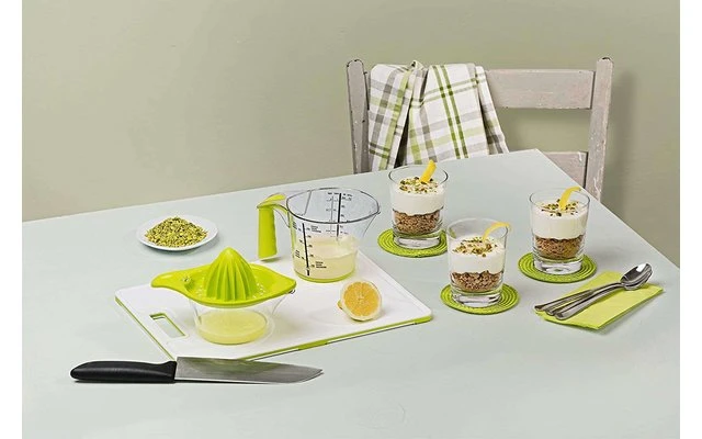 Rotho Loft Zitruspresse 0,4 Liter Limettengrün 3 Rotho Loft Zitruspresse 0,4 Liter Limettengrün – Bild 3