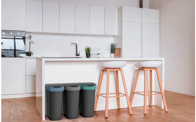 Rotho Twist Abfalleimer Mit Schwing- Und Klappdeckel 25 Liter Mistletoe Grün 7 Rotho Twist Abfalleimer Mit Schwing- Und Klappdeckel 25 Liter Mistletoe Grün – Bild 7